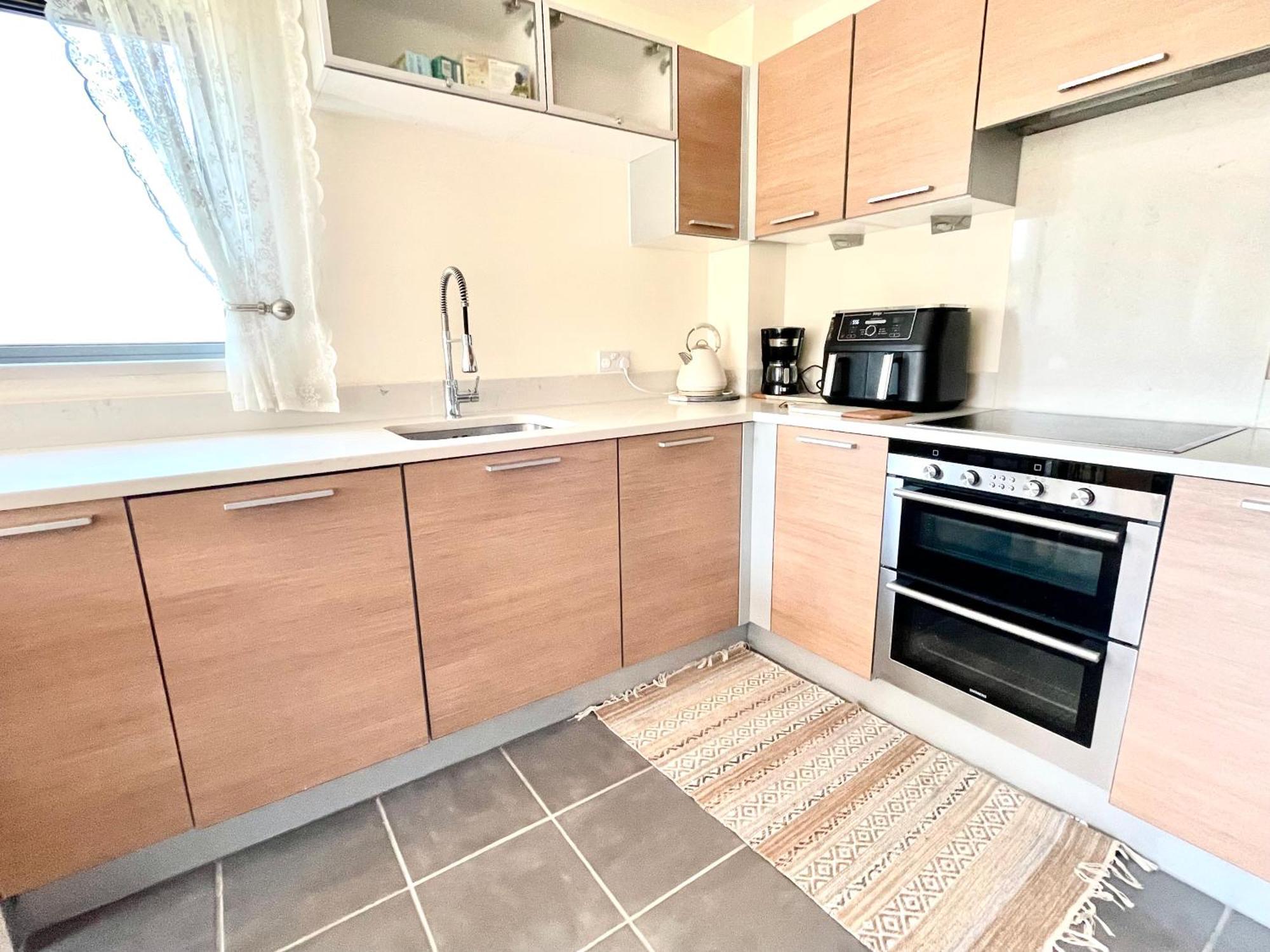 Luxury 2 Bedroom Apartment- Lake View - Free Parking - Wembley Stadium 5Km Лондон Екстер'єр фото